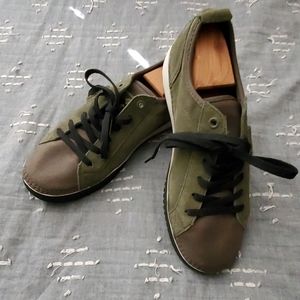 Men's Columbia sneakers